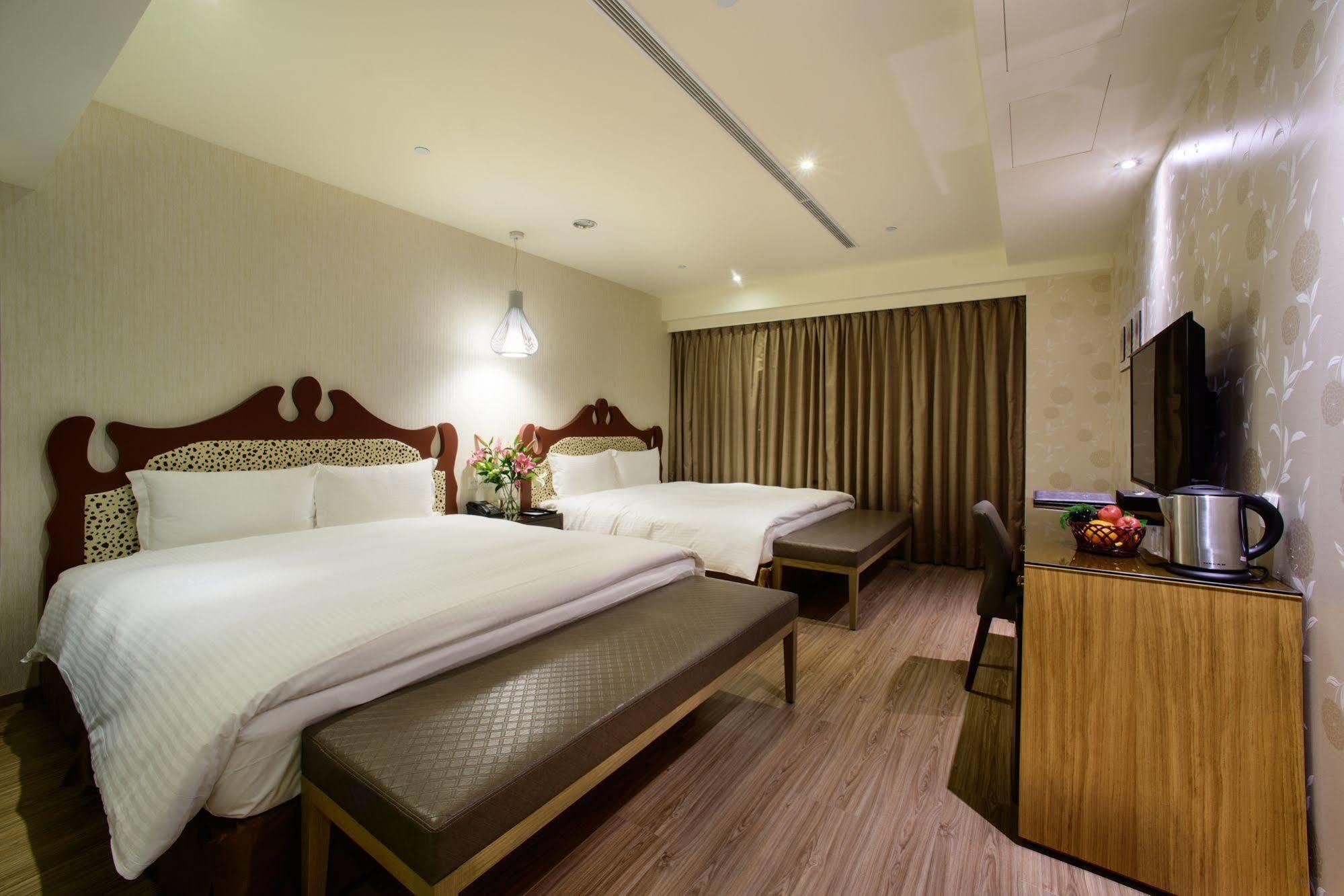 Stay Hotel - Taichung Yizhong Exteriér fotografie