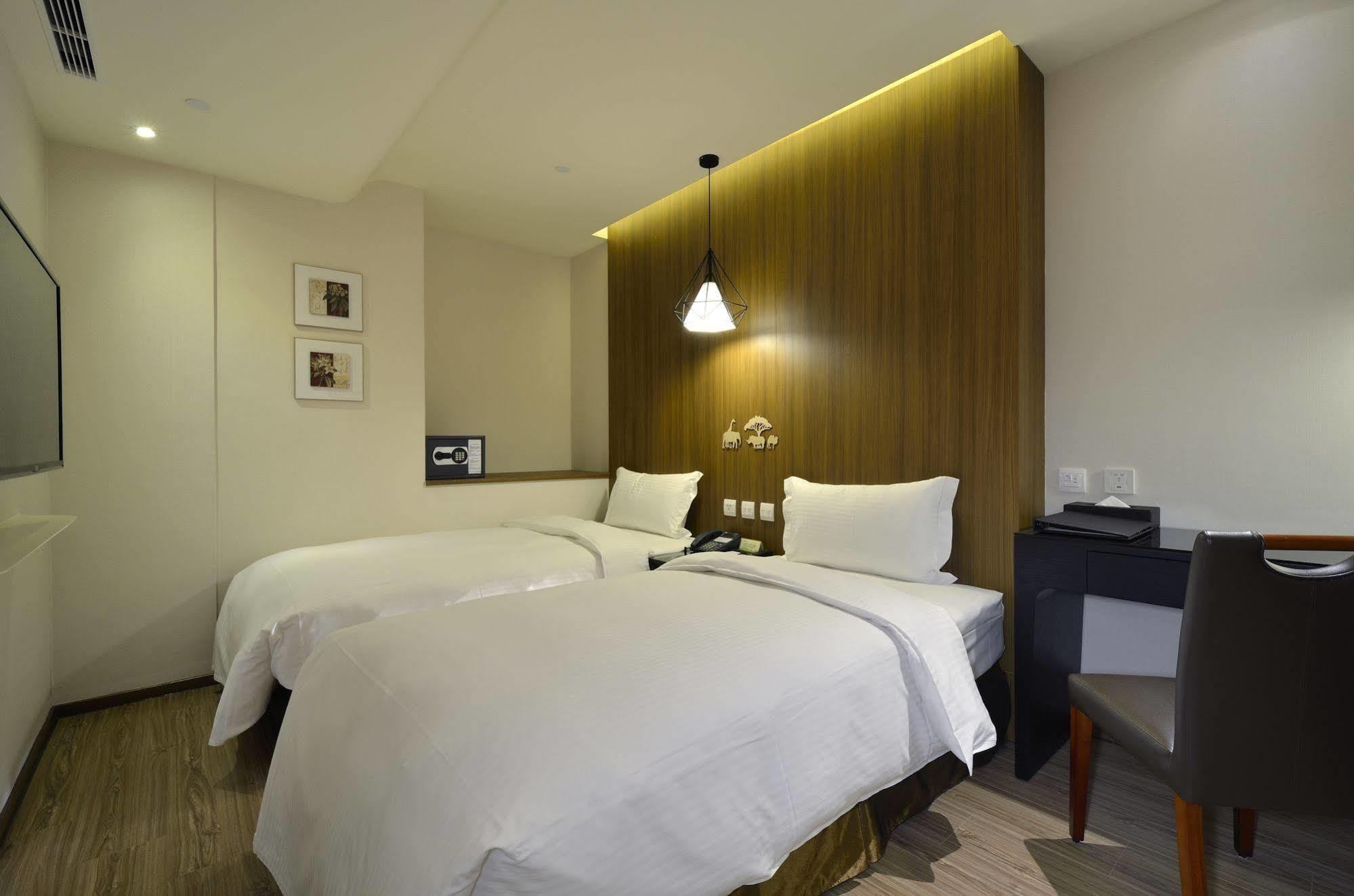 Stay Hotel - Taichung Yizhong Exteriér fotografie